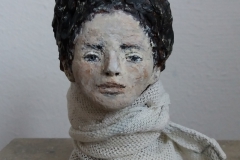 "Darstellung VI" Tonfigur H x B (12 cm x 7 cm) verkauft