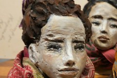 Skulptur aus Ton H x B 12 cm x 8 cm